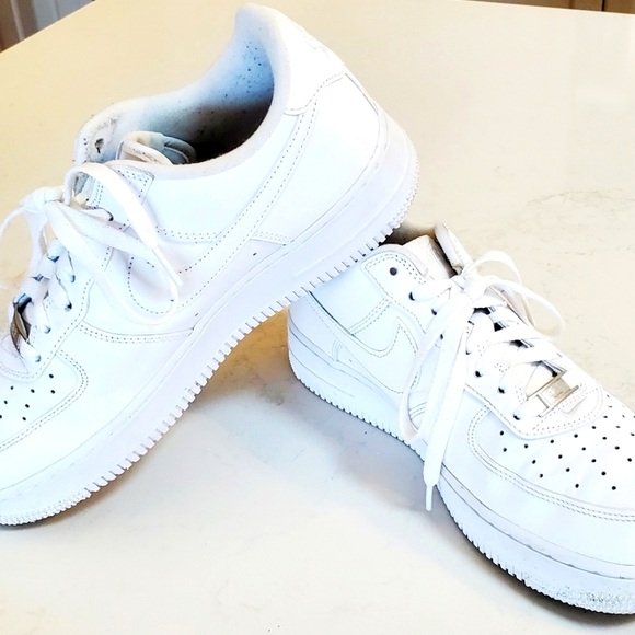 Nike Supreme Air Force 1 - Picture 2 of 3